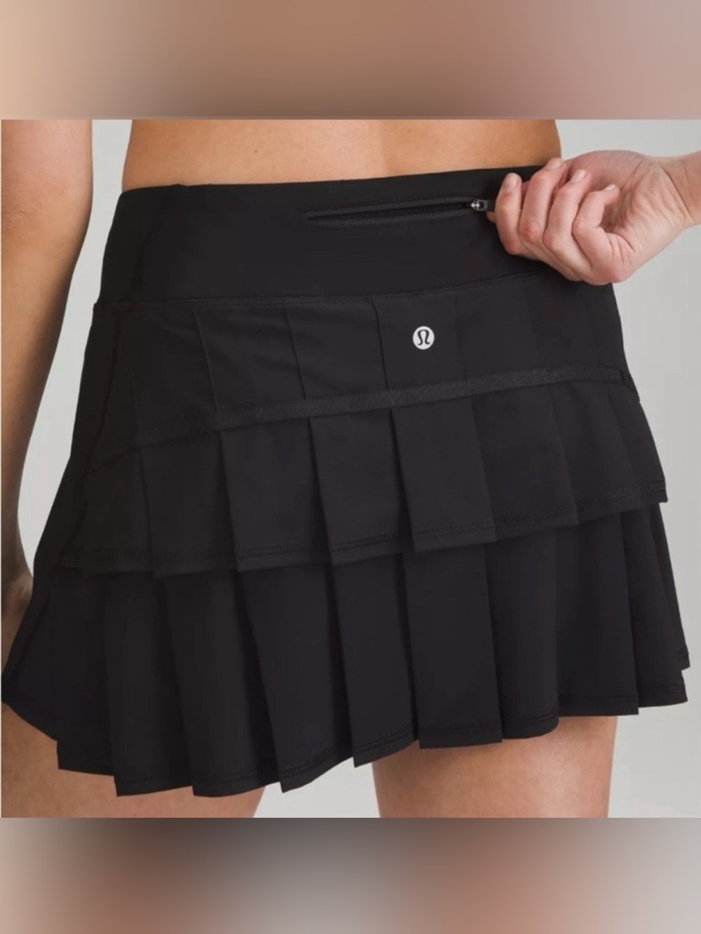 Lululemon Black Pleated Tennis Skort Size 6 Built-In Shorts EUC